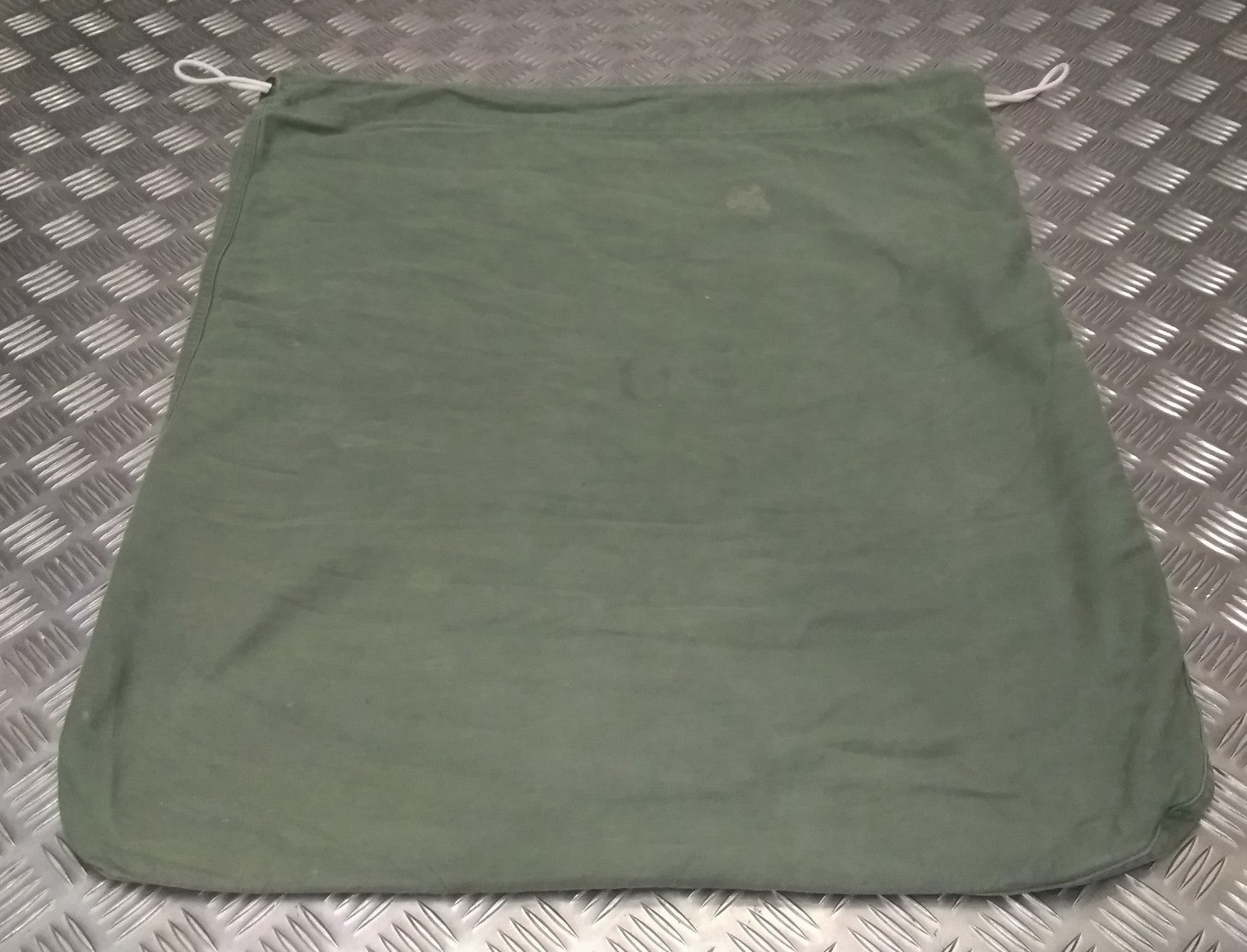 Genuine U.S All Service Cotton Laundry / Linen Bag- Green or Black