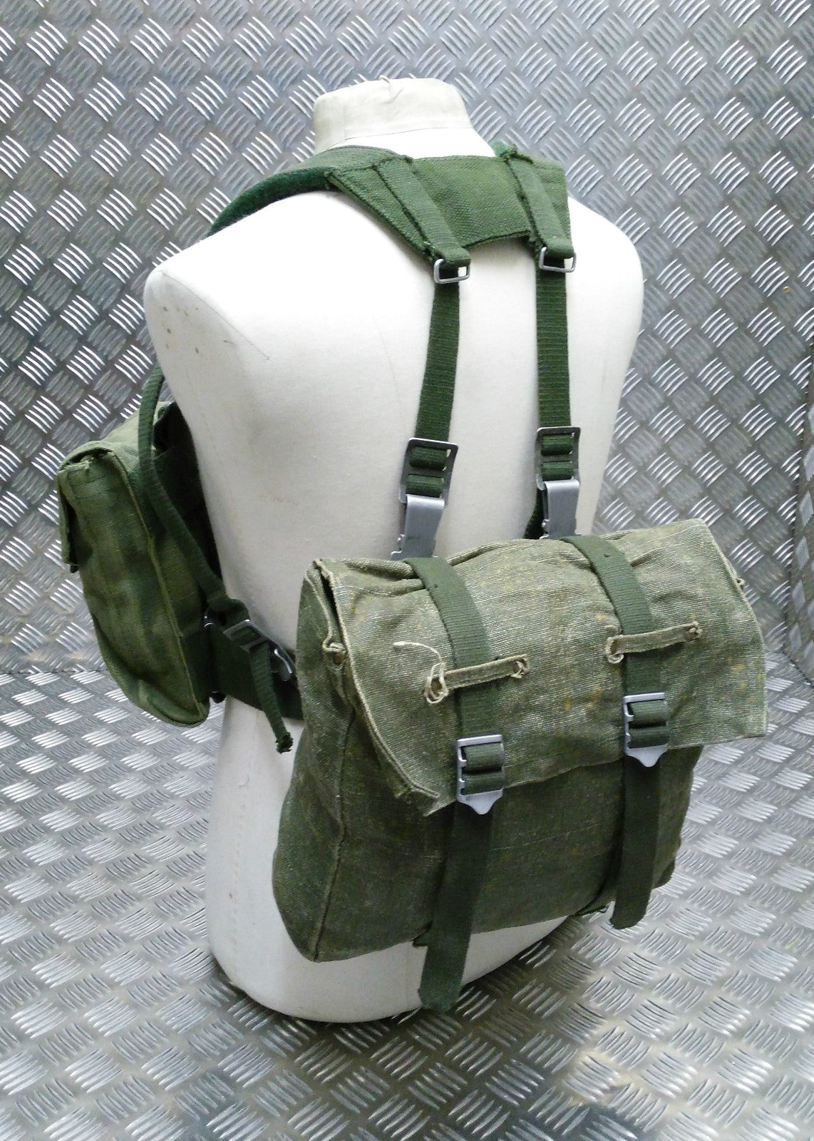 Genuine Army Heavy Duty Harness / Rig for Vintage Battle Pack (Harness Only) NEW