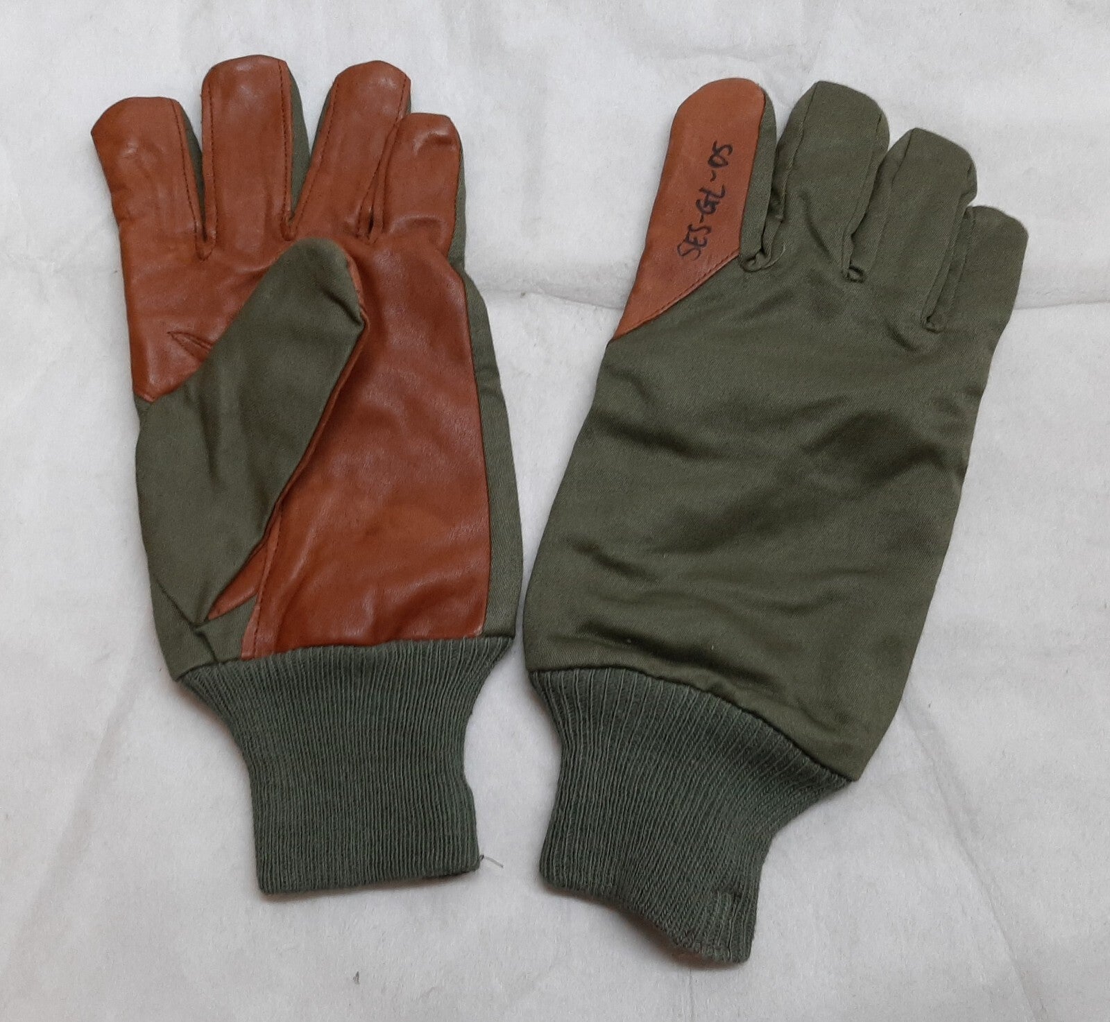 Aircrew Gloves RAF Royal Air Force & British Army 1980s Pattern Leather Palm Cotton Lined USED