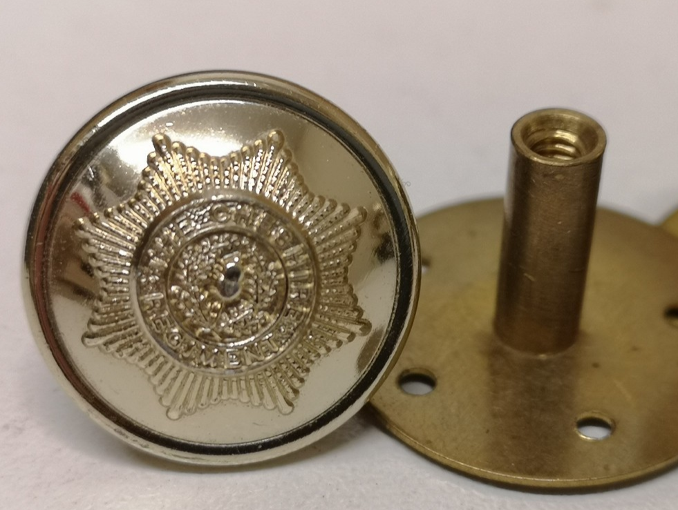 Cheshire Regiment 30L Screw Base Buttons x2