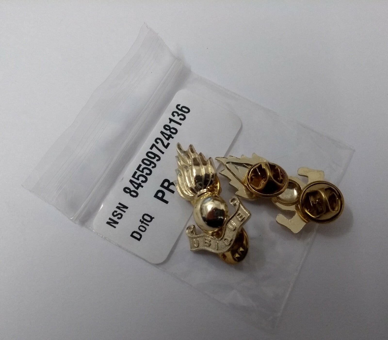 Royal Engineers R.E Collar Dogs Snap Pin