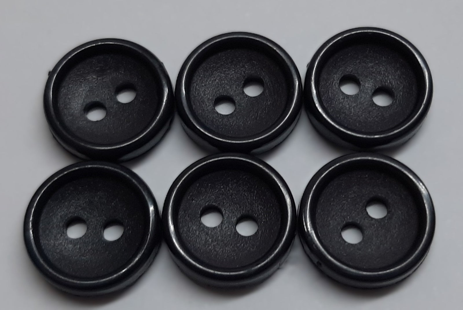 Ex Army Buttons Old Pattern British Made Deep Grey 2 Hole Size 11.3mm