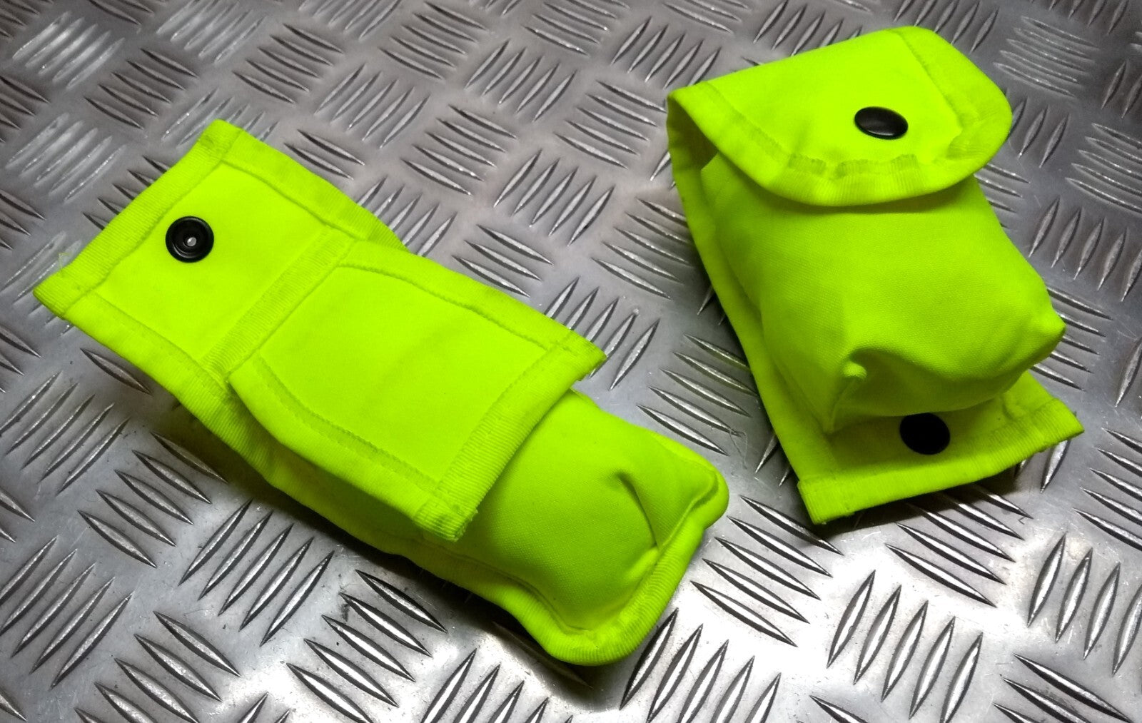 Aegis Pouch Set 2 PC Hi Viz Molle Vest Accessory Pouches Twist Click Interlock
