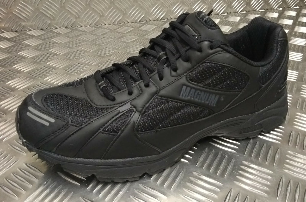 Magnum Trainers British Army Outdoor Issue Male Vibram Sole M.U.S.T Black