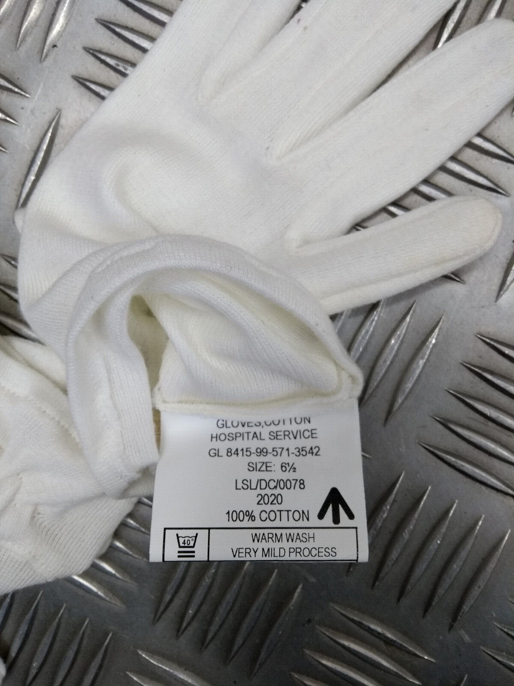 White 100% Cotton Cloth Women's Gloves Size 6½ or 7½ / 2 Pairs