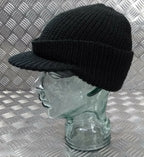 Black Peak / Peaked Beanie Hat / Radar Cap - One size - BRAND NEW