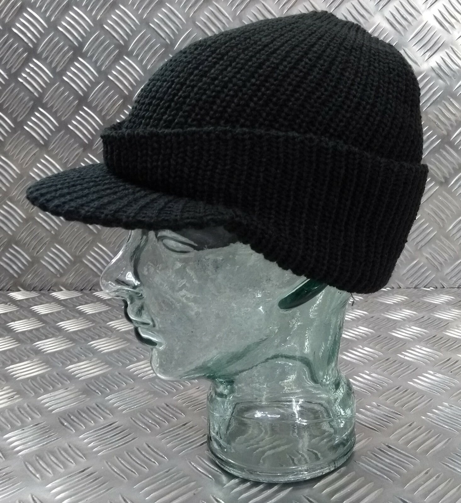 Black Peak / Peaked Beanie Hat / Radar Cap - One size - BRAND NEW