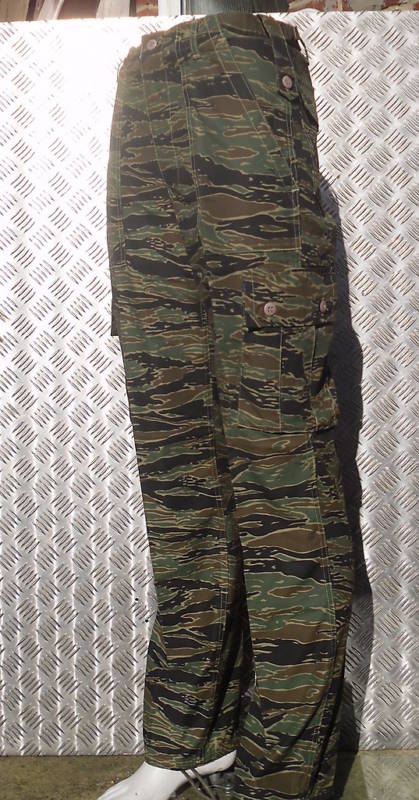Tiger Camouflage Military Style Combat / Cargo Trousers Size 36"-40" - NEW
