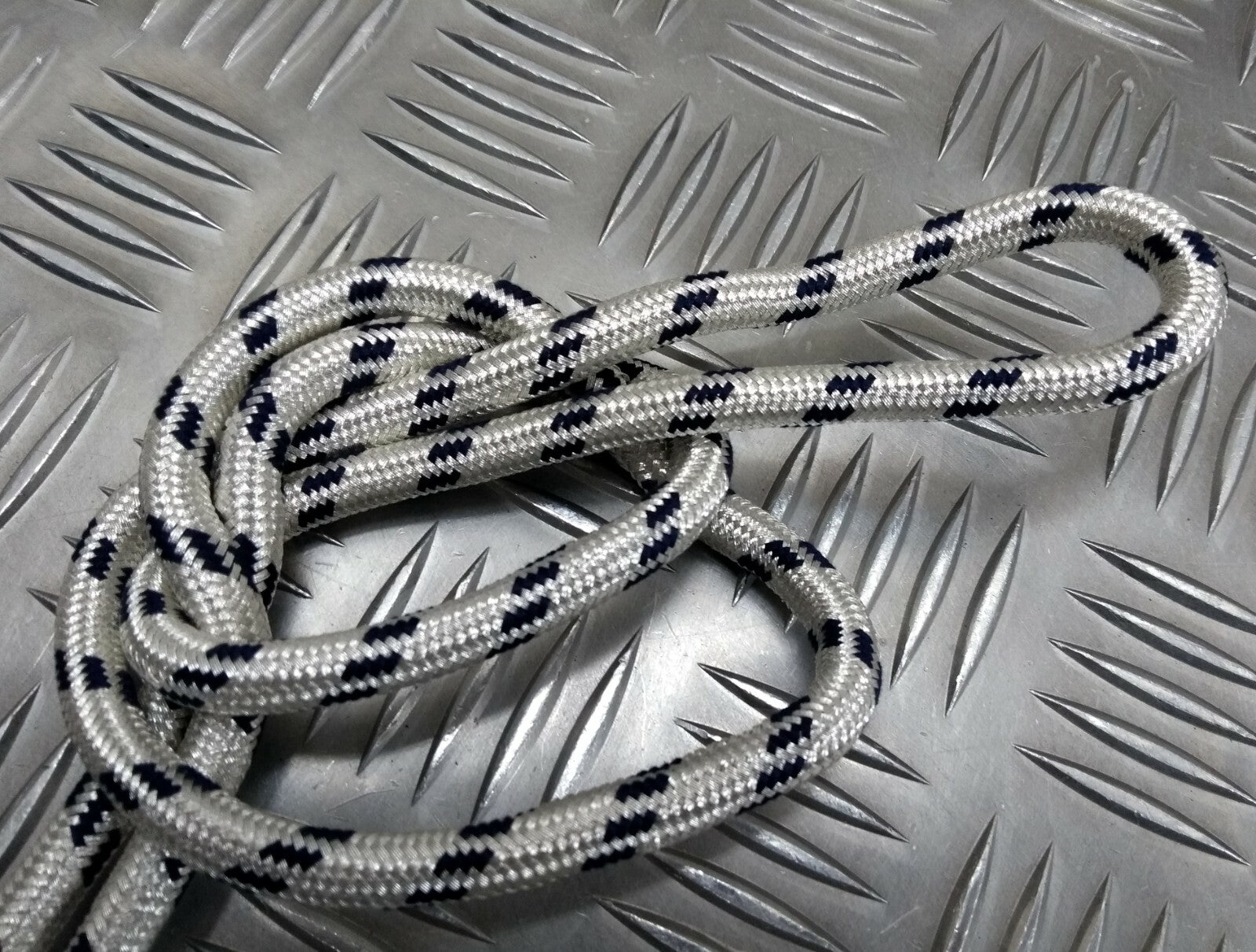 Genuine British Made Ceremonial Parade Silver Black Fleck Cord 2M RC12