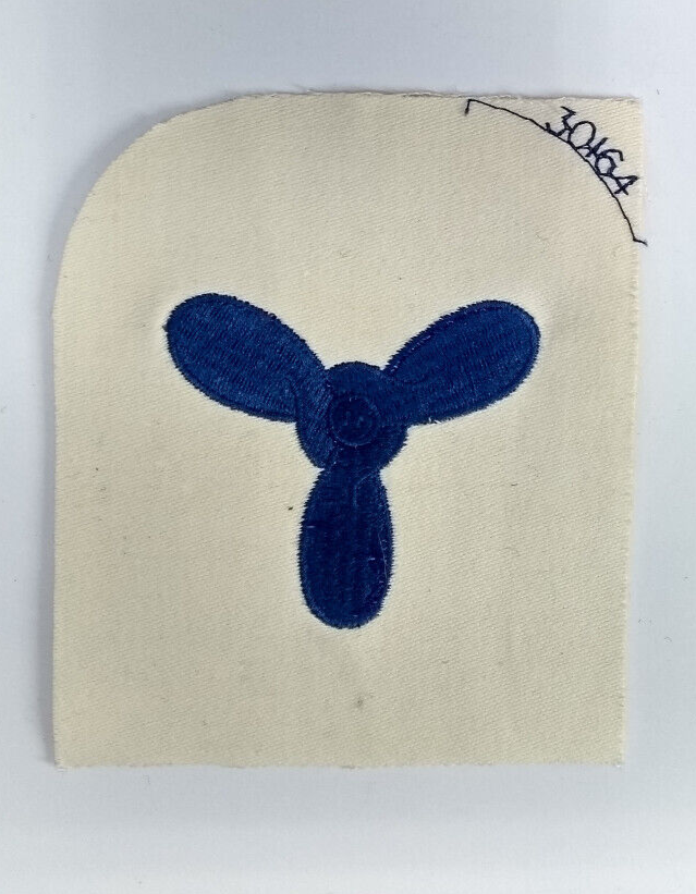 Engineering Mechanic Qualification Patch British Royal Navy Blue on White