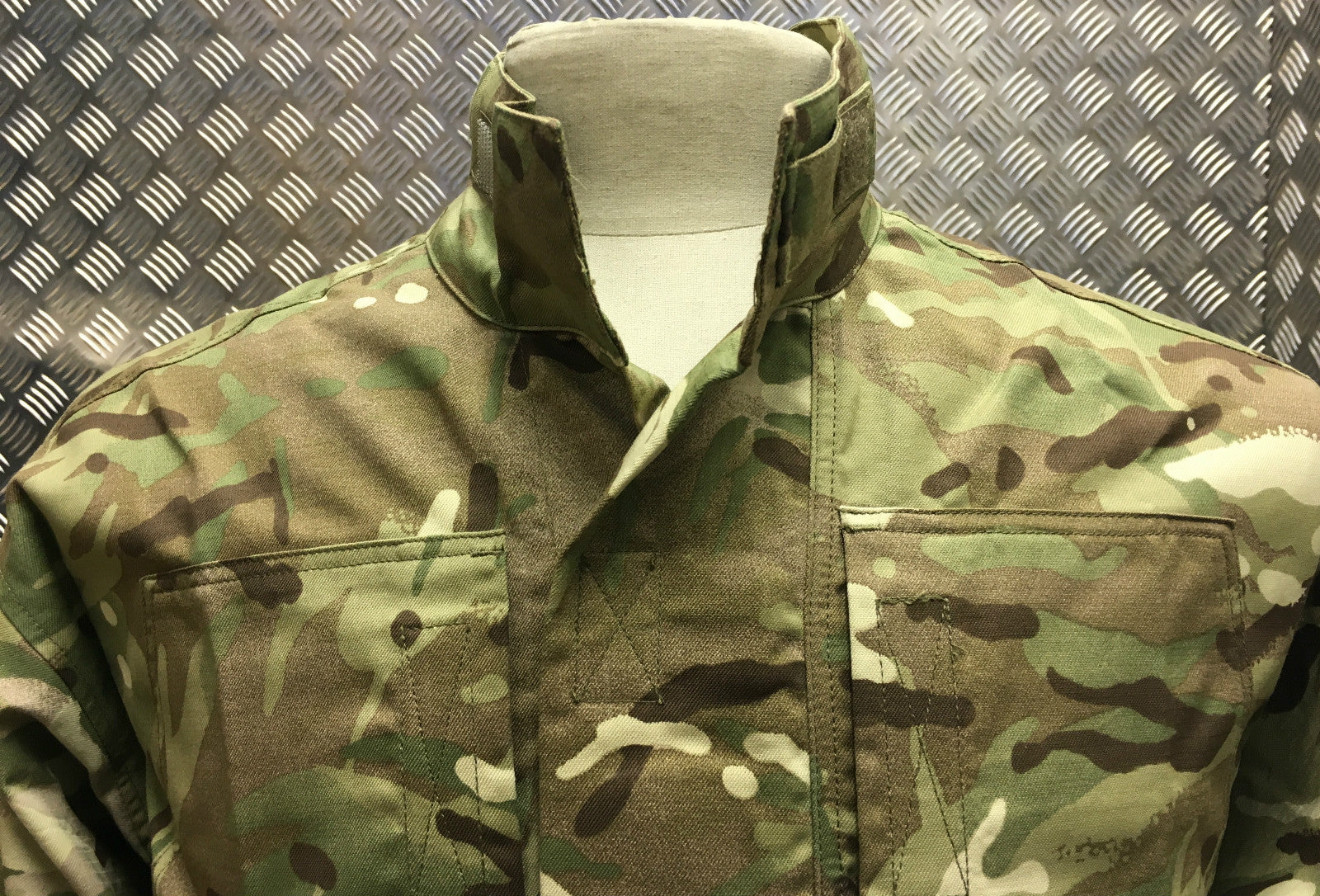 MTP Lightweight Jacket 2 Warm Weather Army multi-Cam Camouflage Pattern - NEW