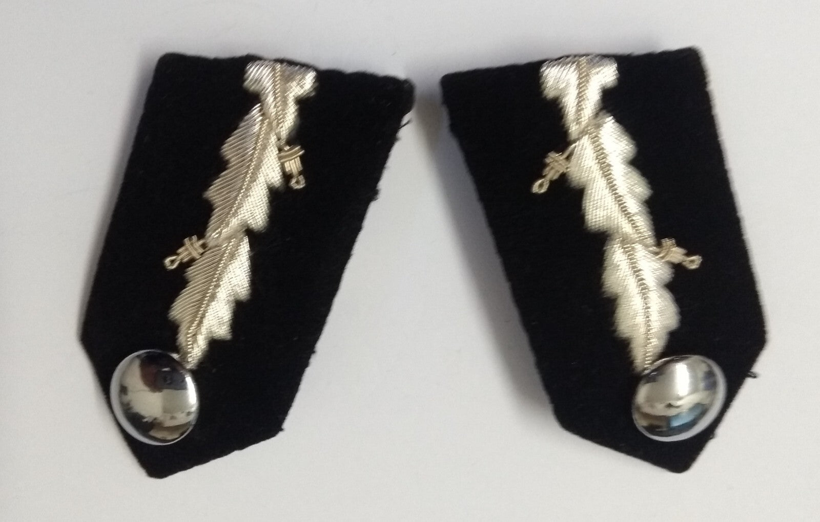 Black Gorgets Collar Tabs With Silver Leaf Insignia Plain Buttons & Clip Backs S