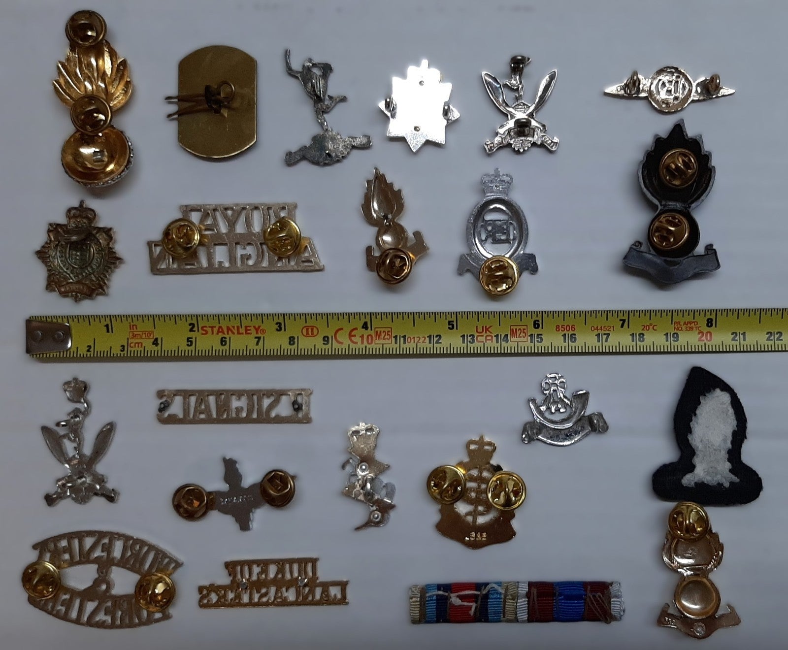 Assorted Badges, Titles Various Regimental Insignia 1 Lot of 22 Items