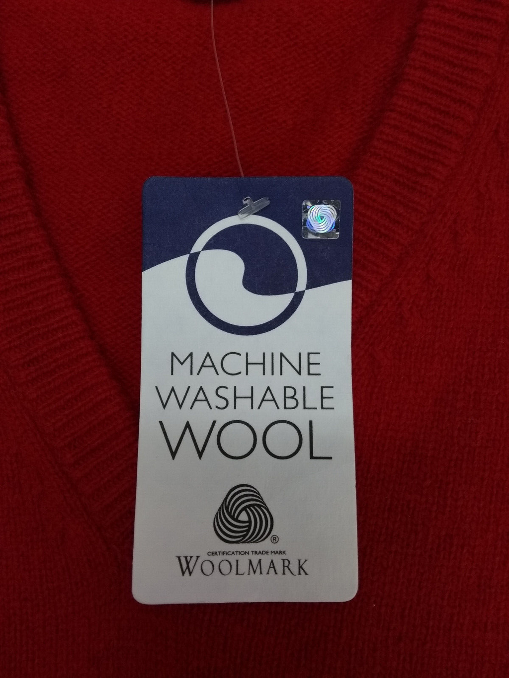 Henbury Red V-Neck Jumper 100% Pure New Wool Size Small 42" - NEW