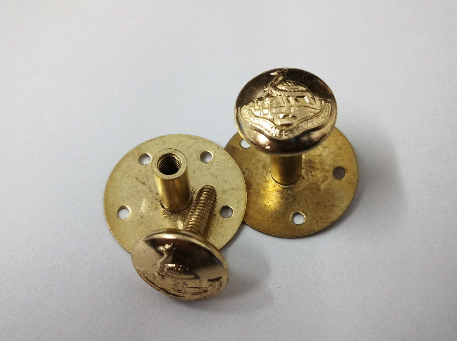 Genuine Vintage N Rhodesia Regimental Insignia Gold Screw Buttons X2 13mm V0687