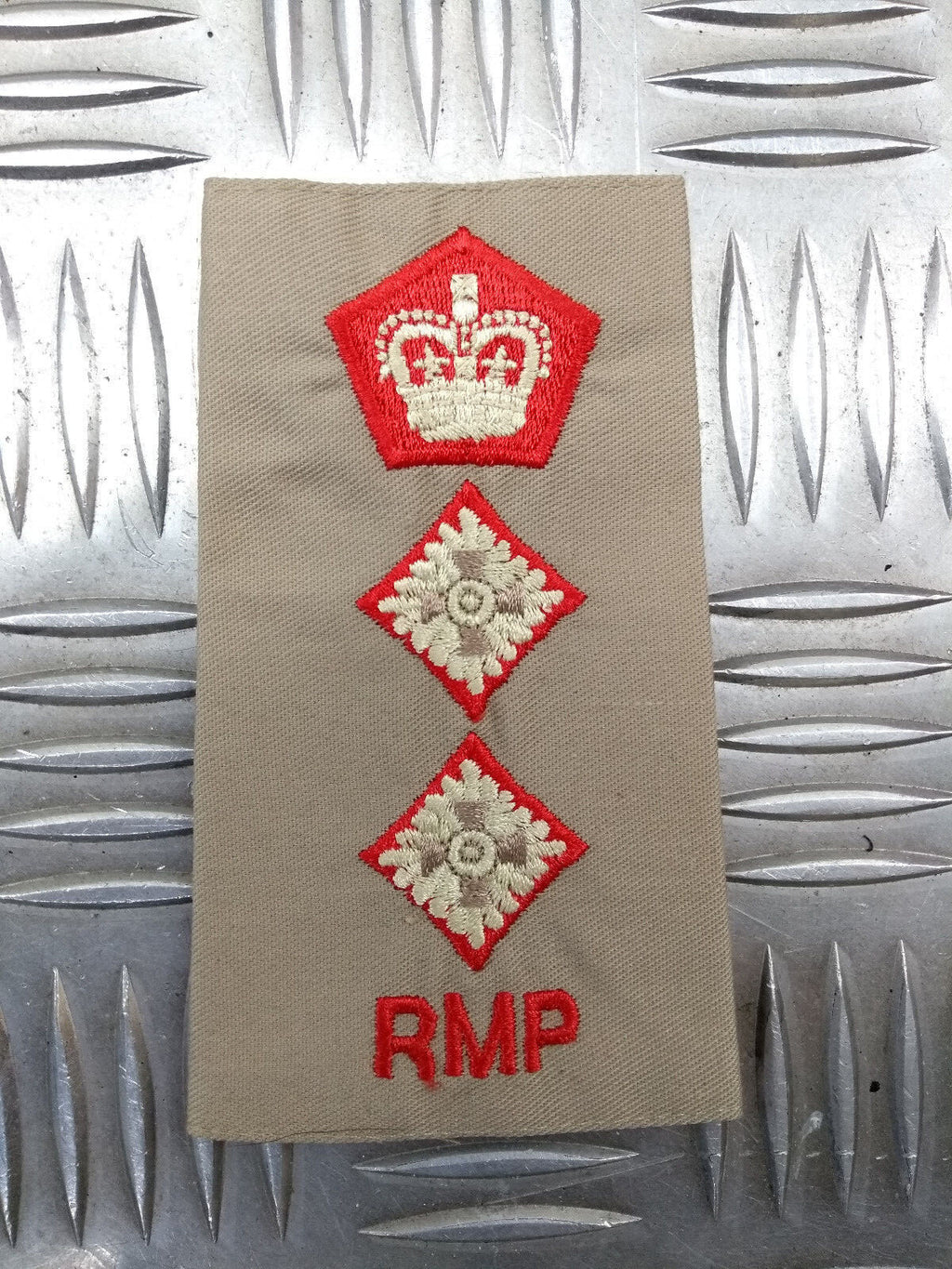 RMP Light Khaki / Cream Red Edged Colonel Rank Slides - NEW