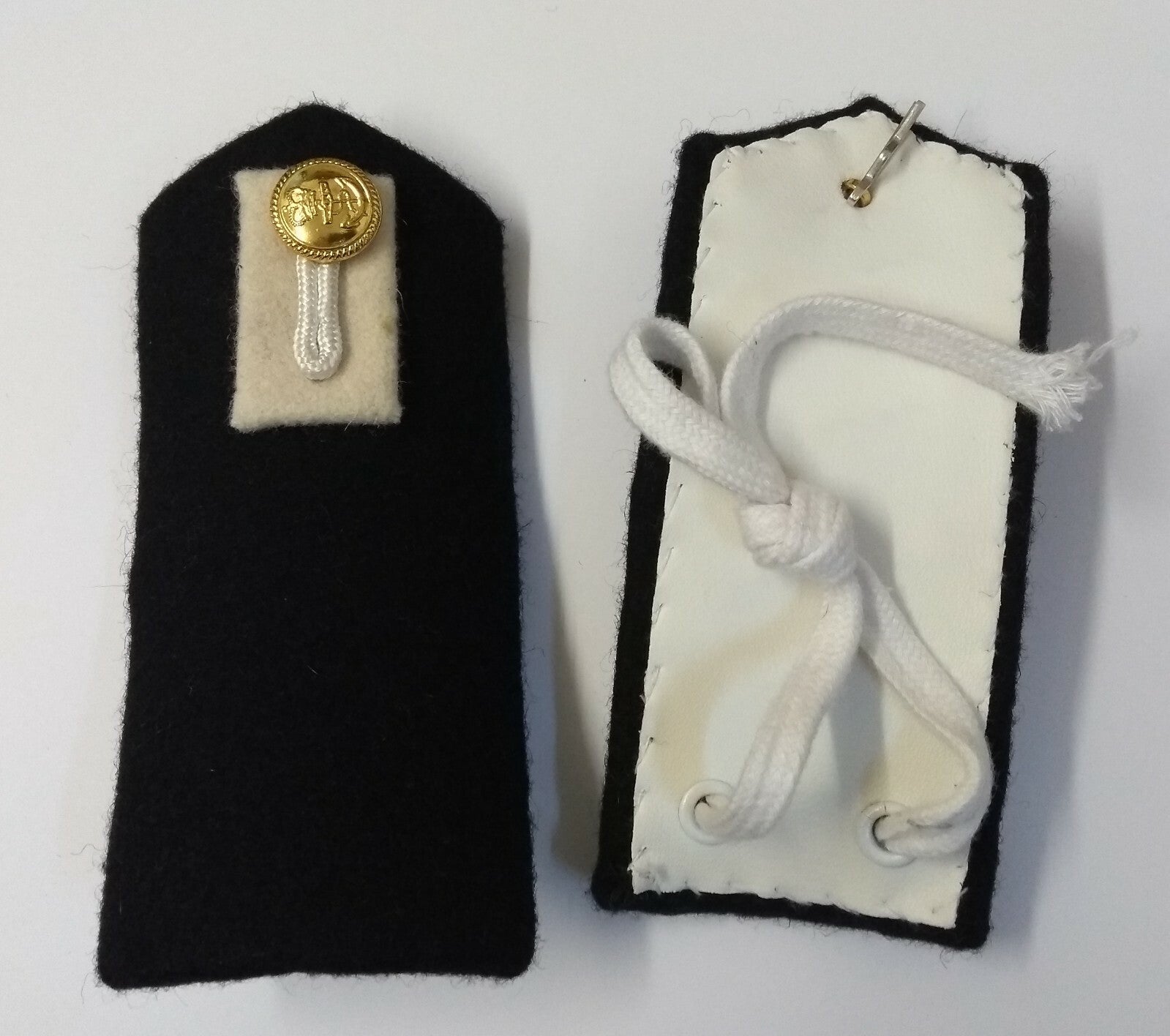 British Royal Navy Midshipman Officer Shoulder Boards Complete With Buttons NEW