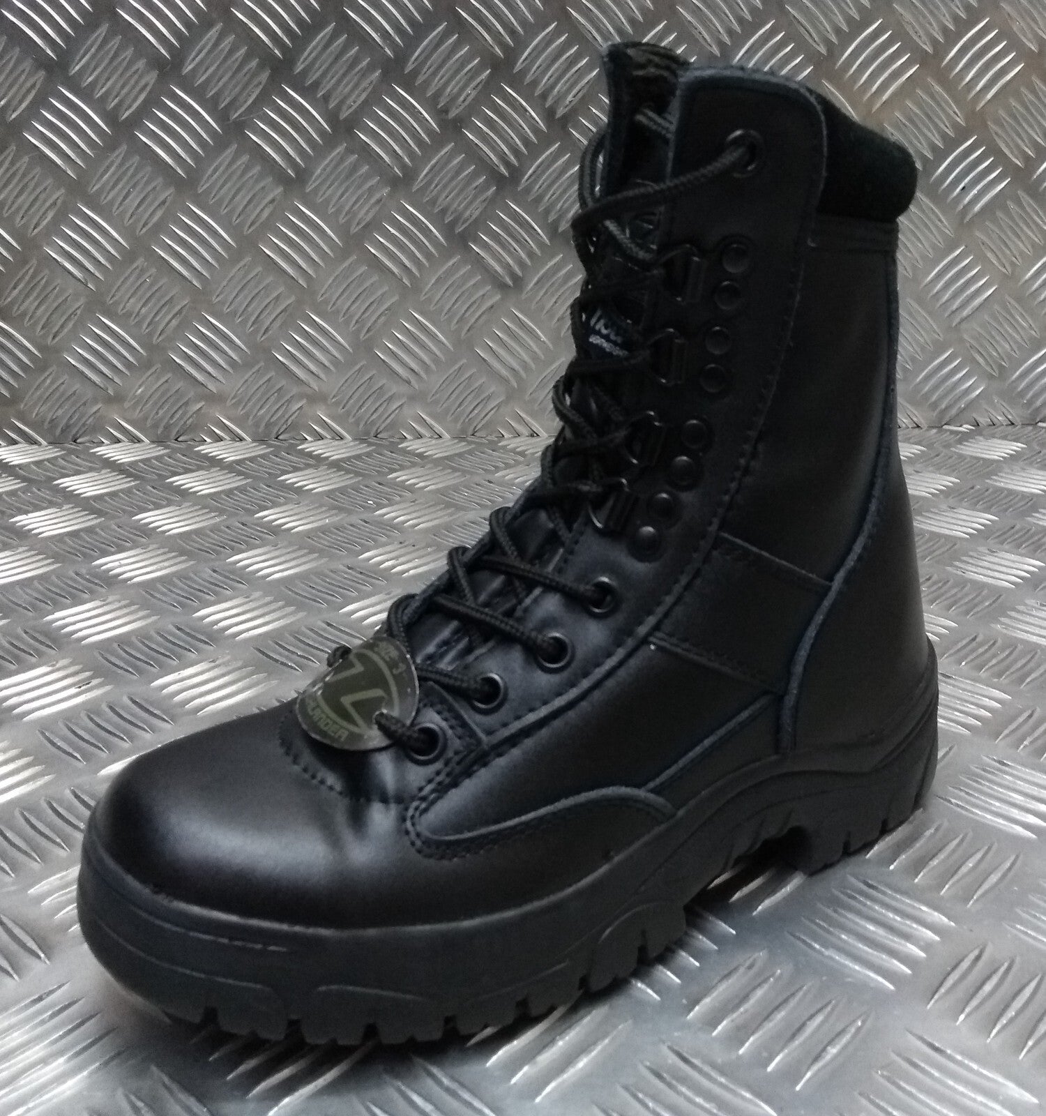 Lightweight Combat Boots Shock Absorbing Anti Slip Soles Highlander UK3 Youth