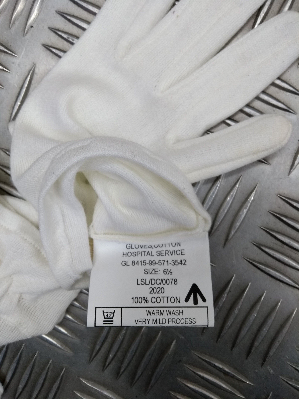White 100% Cotton Cloth Women's Gloves Size 6½ or 7½ / 2 Pairs