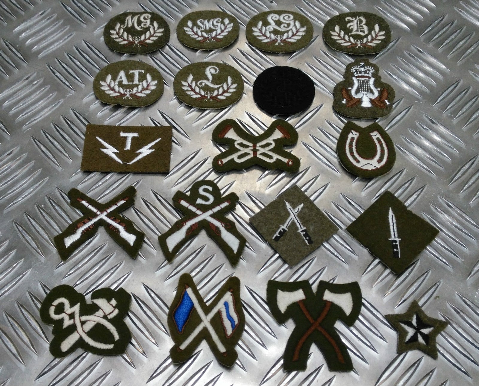 Genuine British Army Trade / Qualification Badges / Patches Assorted Styles