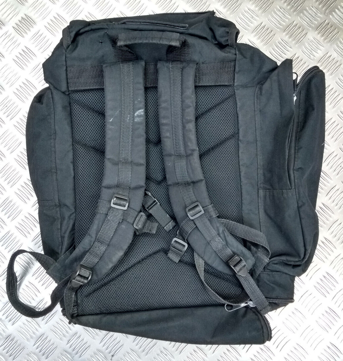 British Army 30 litre Black Field Daysack Rucksack Backpack