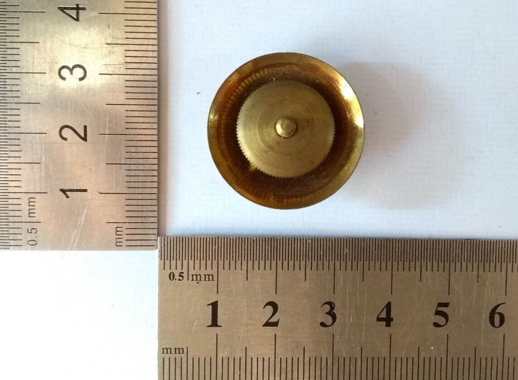 US Enlisted Man's Connecticut "CT" Collar Dog / Domed / Screw backing