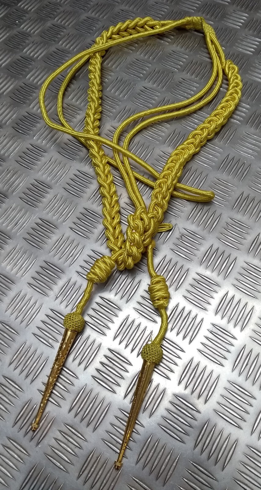 Bahrain Ceremonial Aiguillette Officers Lanyard Metallic Gold Insignia Tip Ends