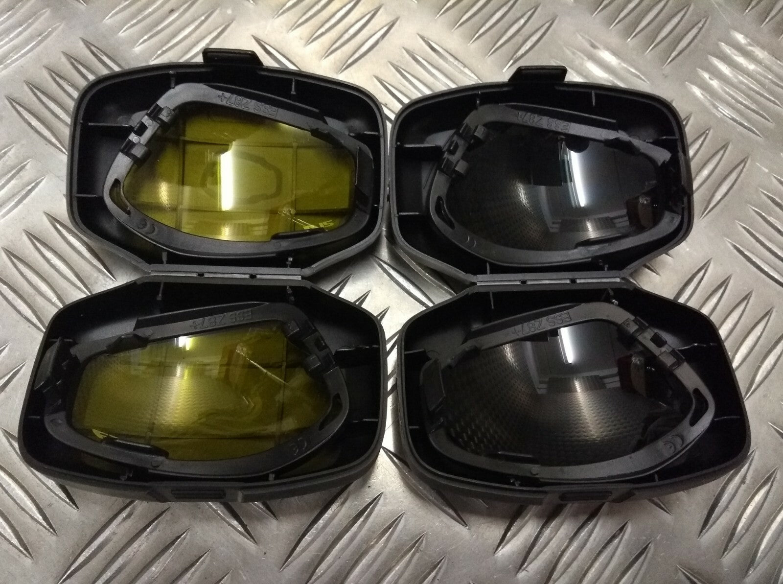Genuine Army Issue ESS V12 Advancer Replacement Lens & Case For Tactical Goggles