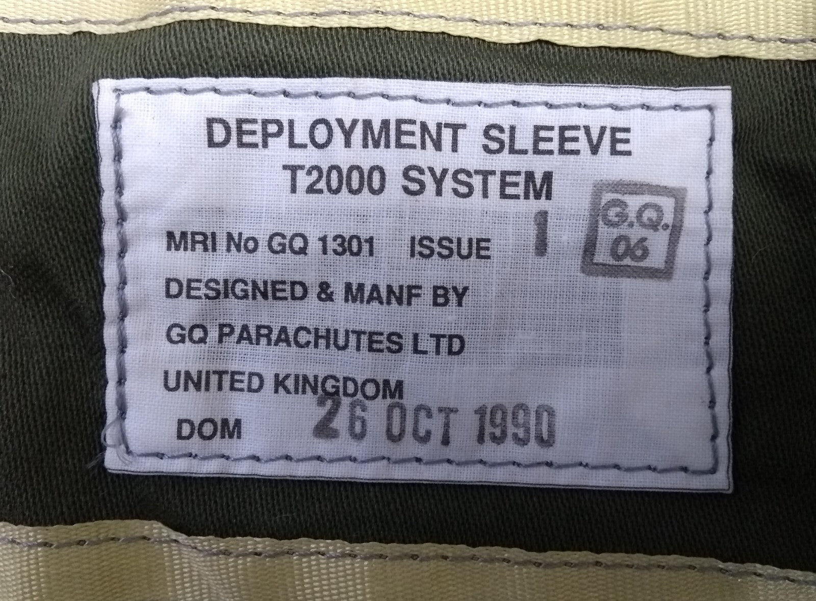 Deployment Sleeve T2000 British Issue DOM Oct 1990 GQ Parachutes LTD UK