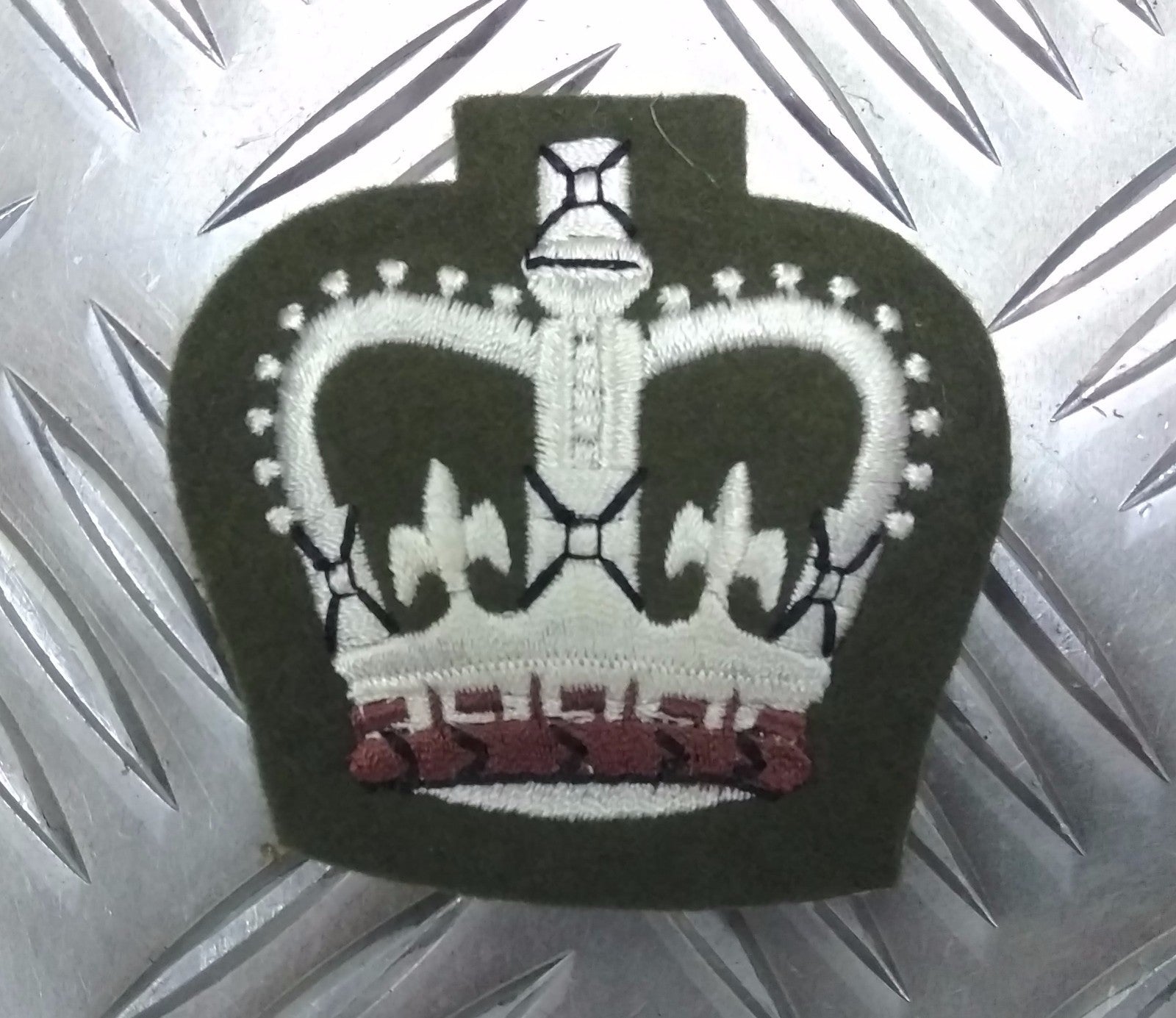 Genuine British Army Staff SGT / No2 Warrant Officers Class 2 WO2 Patch NEW