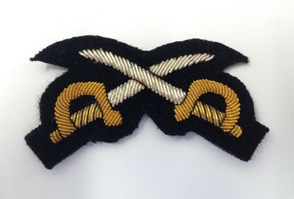 Genuine British Army Issue Wire Braided PTI Crossed Swords Mess Badge