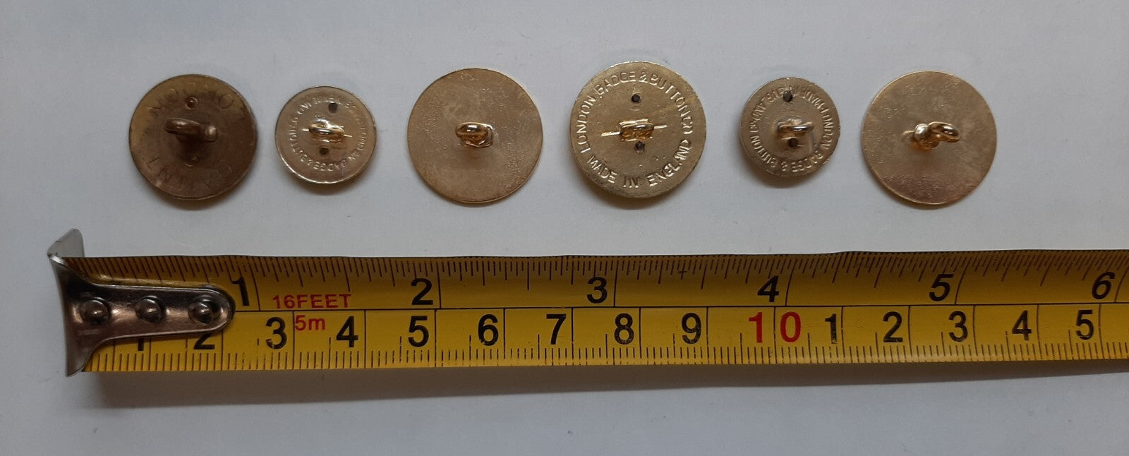 British Army Buttons Assorted Regimental Insignia Six Buttons