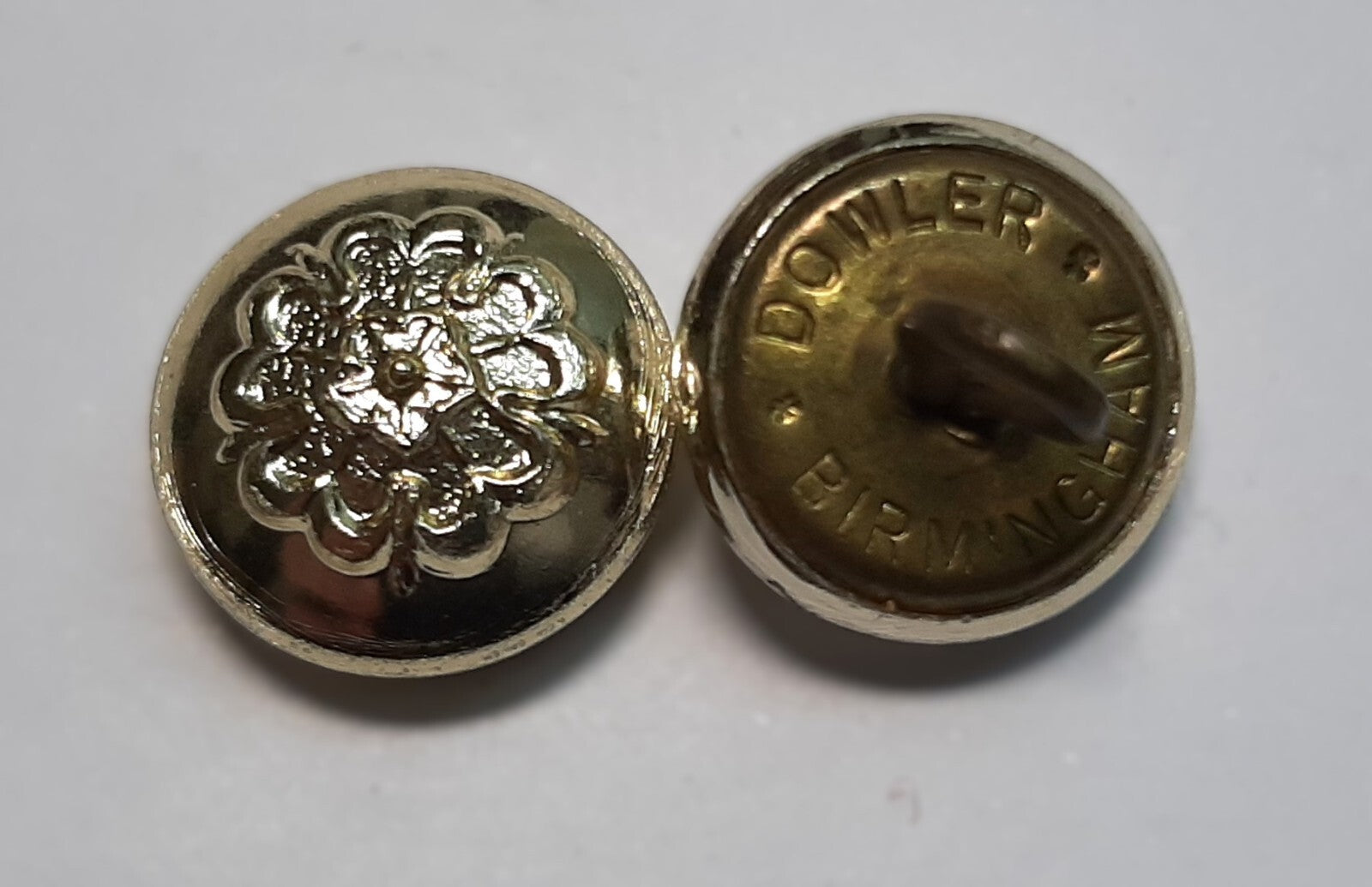 QLR Buttons British Queen's Lancashire Dress Small