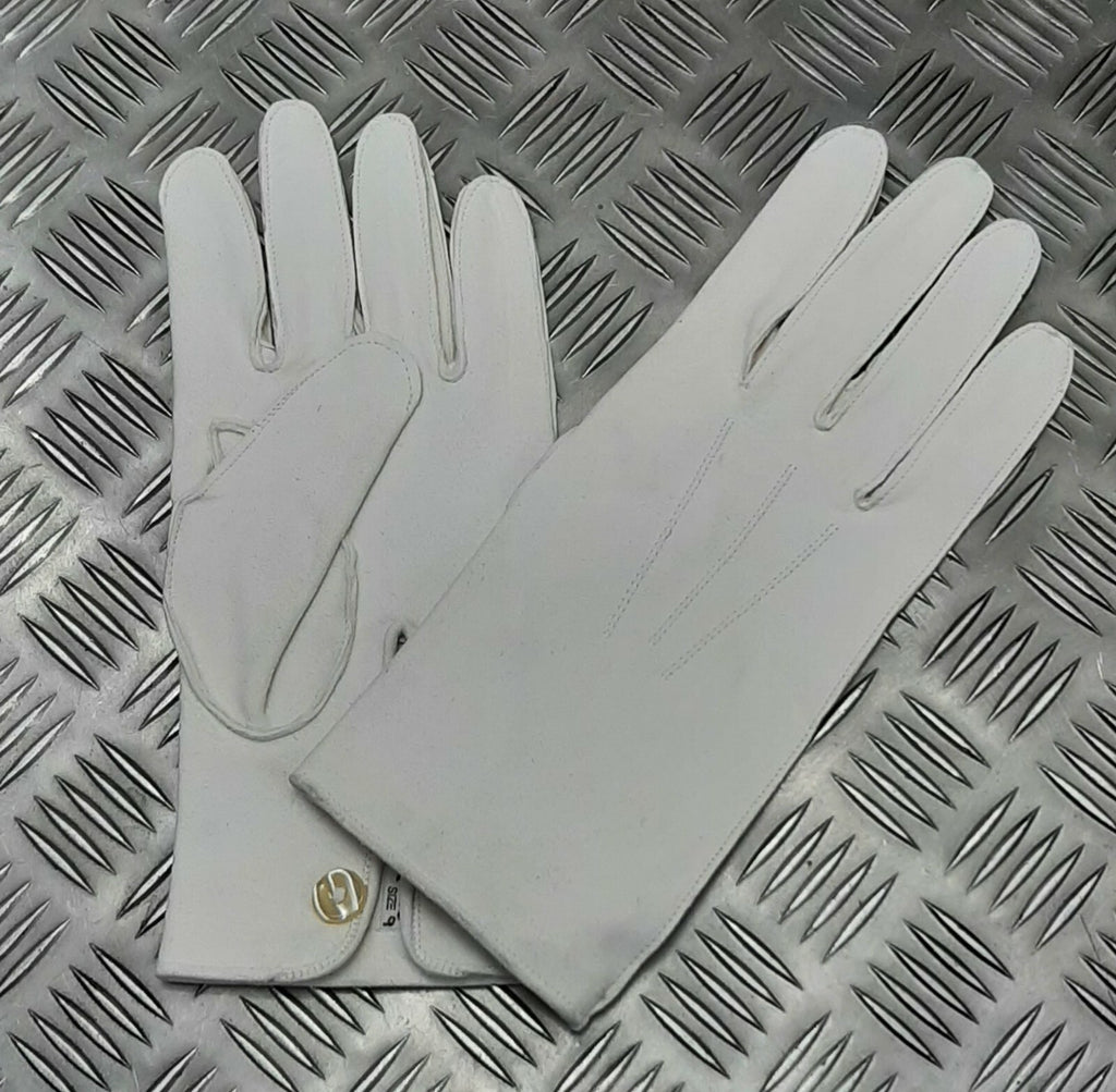 Genuine British Ceremonial Deerskin 3 Dart Leather Gloves Unissued