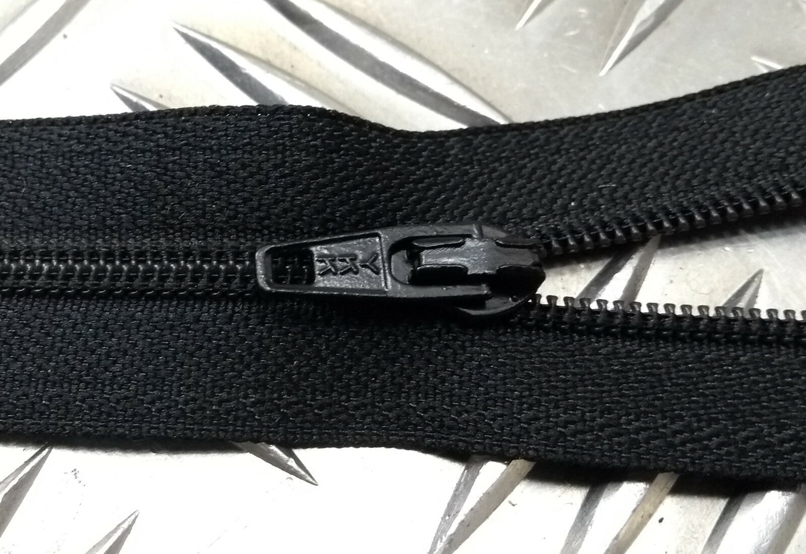 Genuine British YKK 19.5cm Closed End Black Zip / Zipper