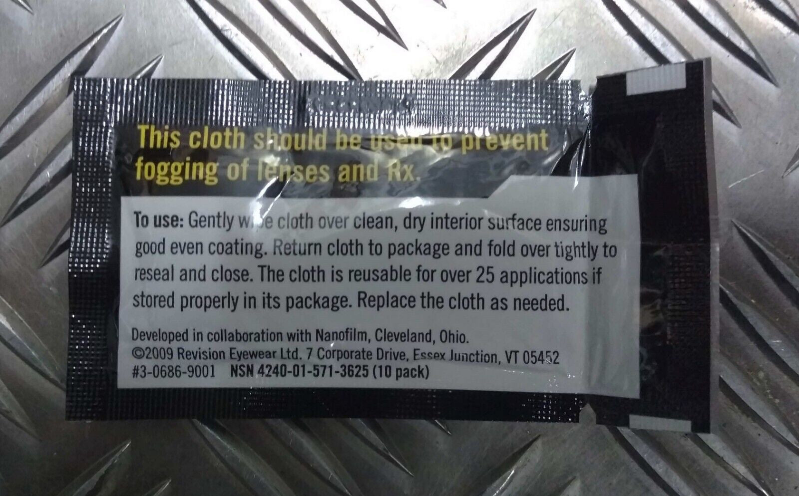 Genuine British Forces Reusable Revision Anti Fog Cloth Anti-Fog Wipes NEW x 2