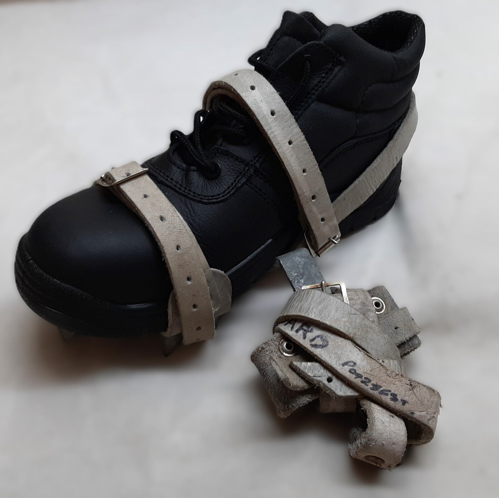 Crampon Boot Spikes British Tri Service Chrome Leather Straps One Size