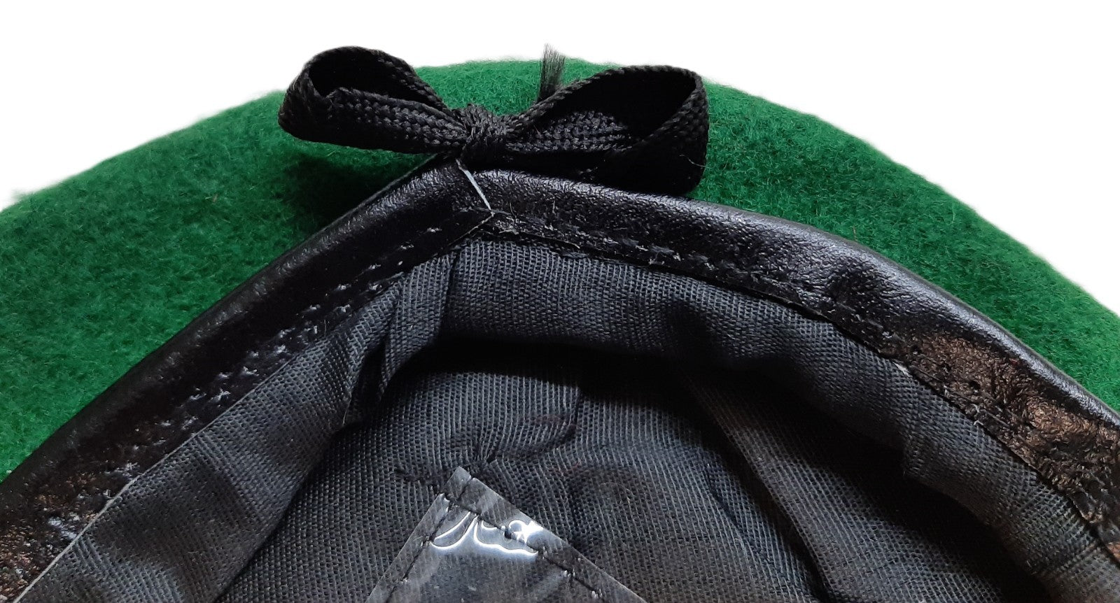 Green Wool Military Style Beret Size 7 1/4 - NEW