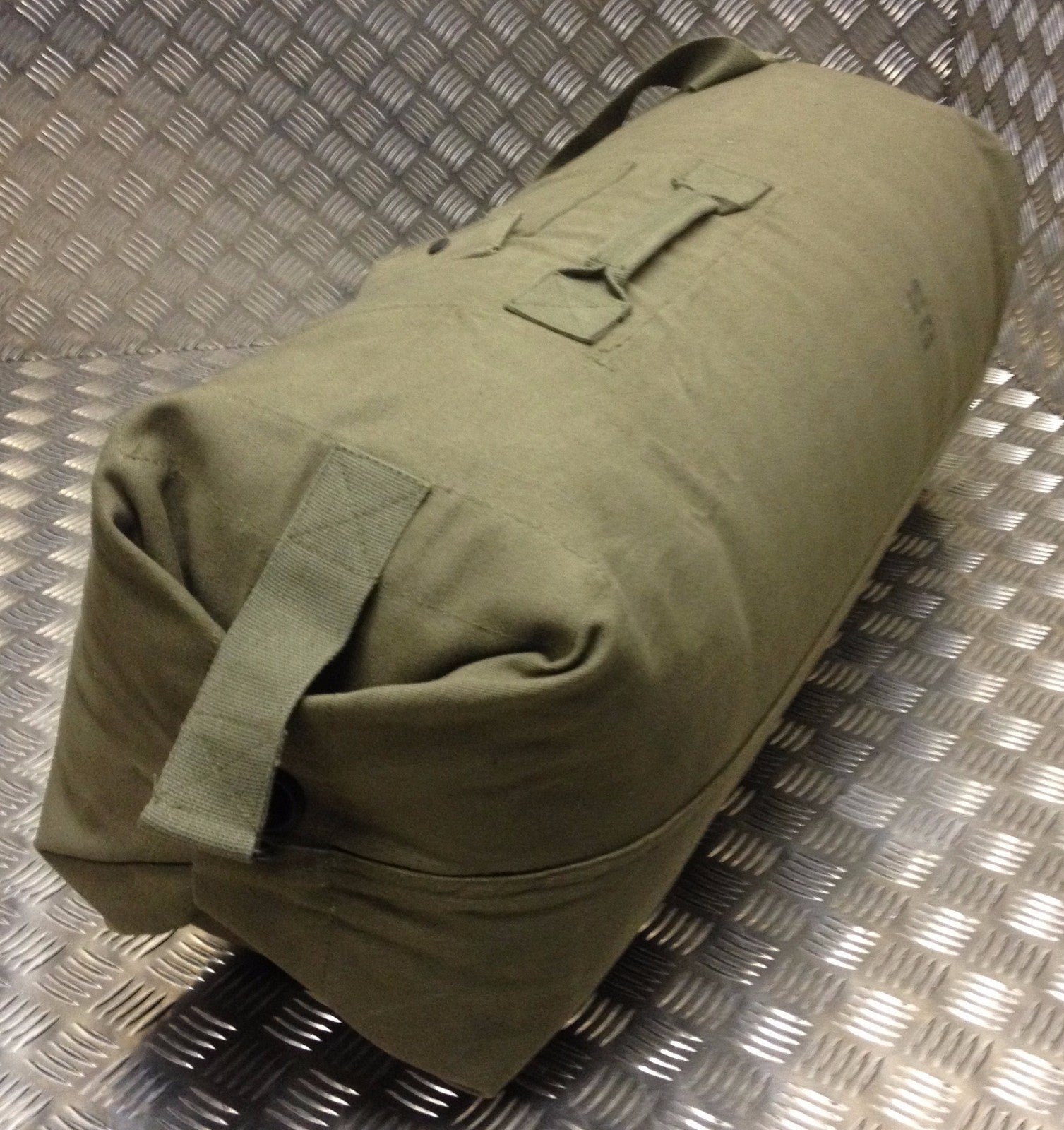 US Army Style Kit Bag / Duffle / Shoulder Bag / Ruck Sack Military Green OD NEW