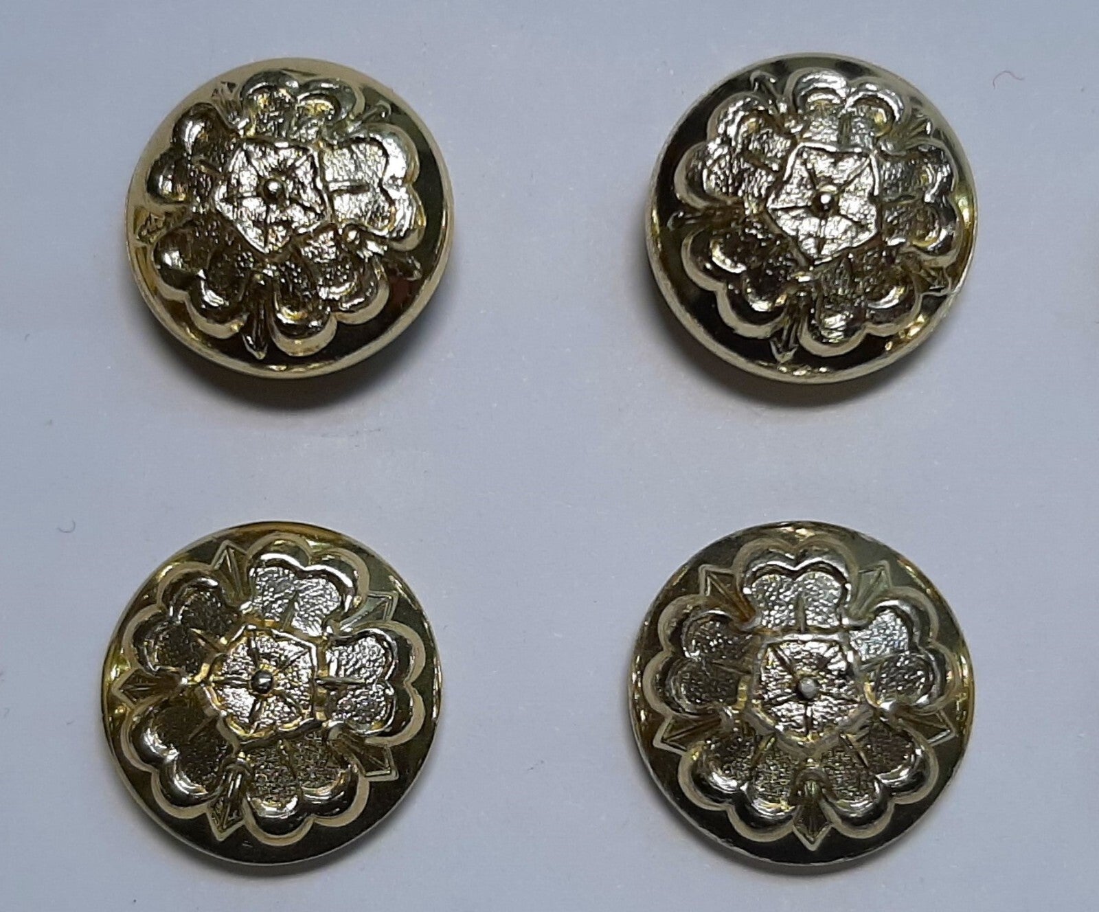 QLR Buttons British Queen's Lancashire Size 30L x 8 NEW