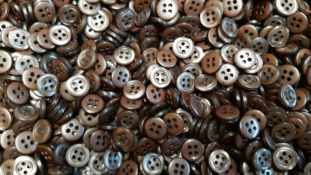 100 Vintage Buttons 4 Hole Shirt / Shank Anchors Pearlesque Brown 10.9mm NOS