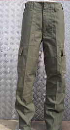 Green Military Style Combat Cargo / Utility / Field Trousers Size 46"-50" - NEW