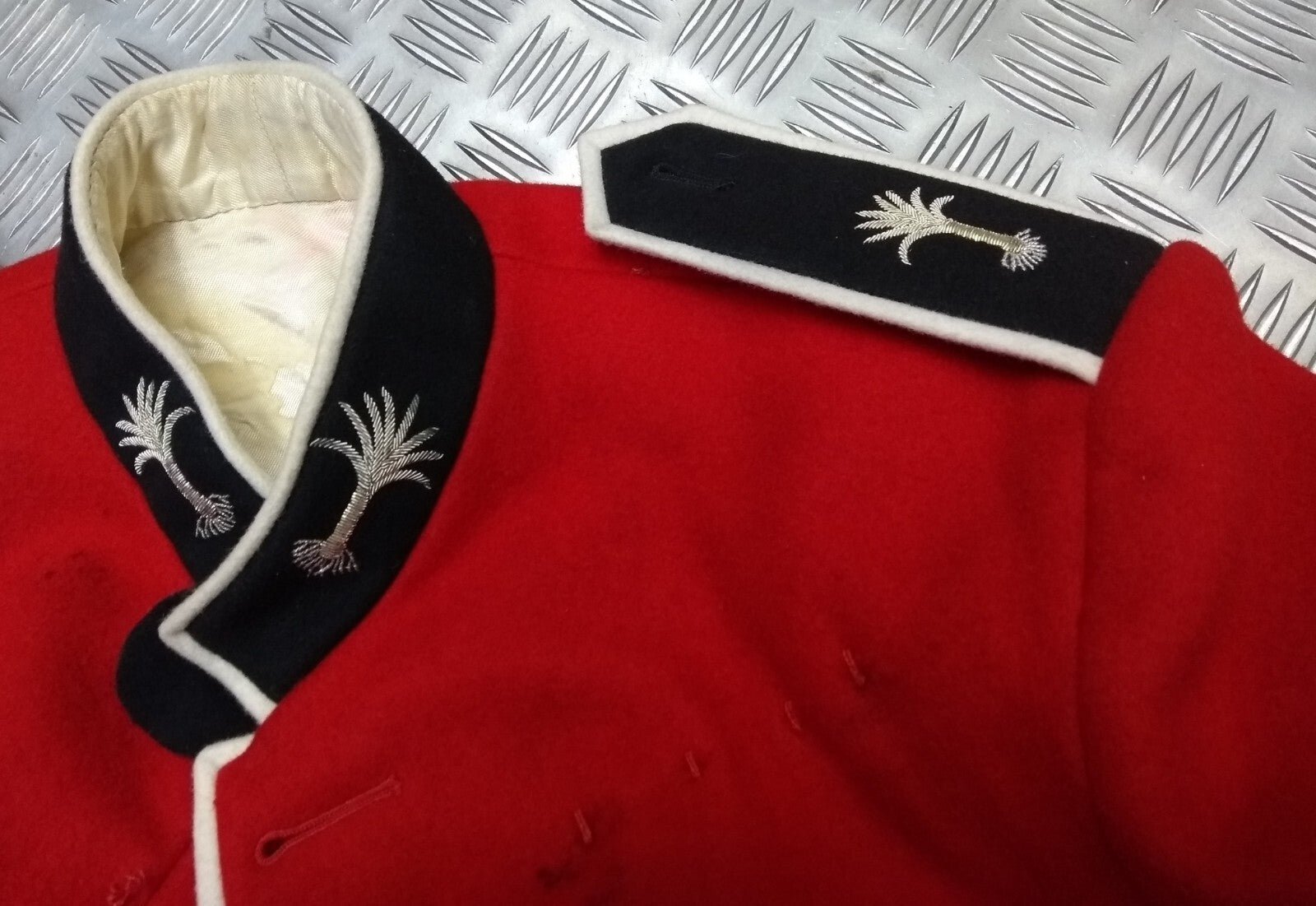 Welsh Guards Red Tunic CQMS Ceremonial & Parade British Army 42" No Buttons