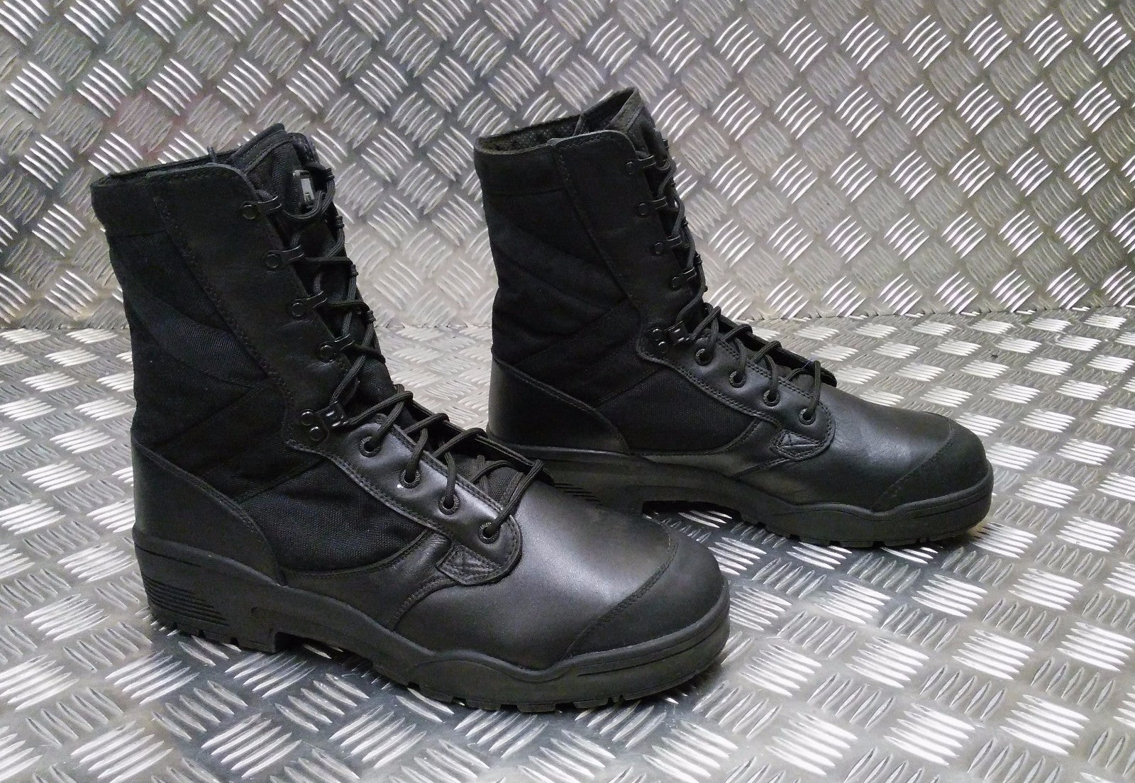 Magnum Black STEEL Toe Cap Boots Genuine British Army Issue Hot Weather - NEW