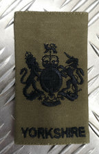Genuine British OD WO Class1 Rank Slide / Epaulette Yorkshire Regiment