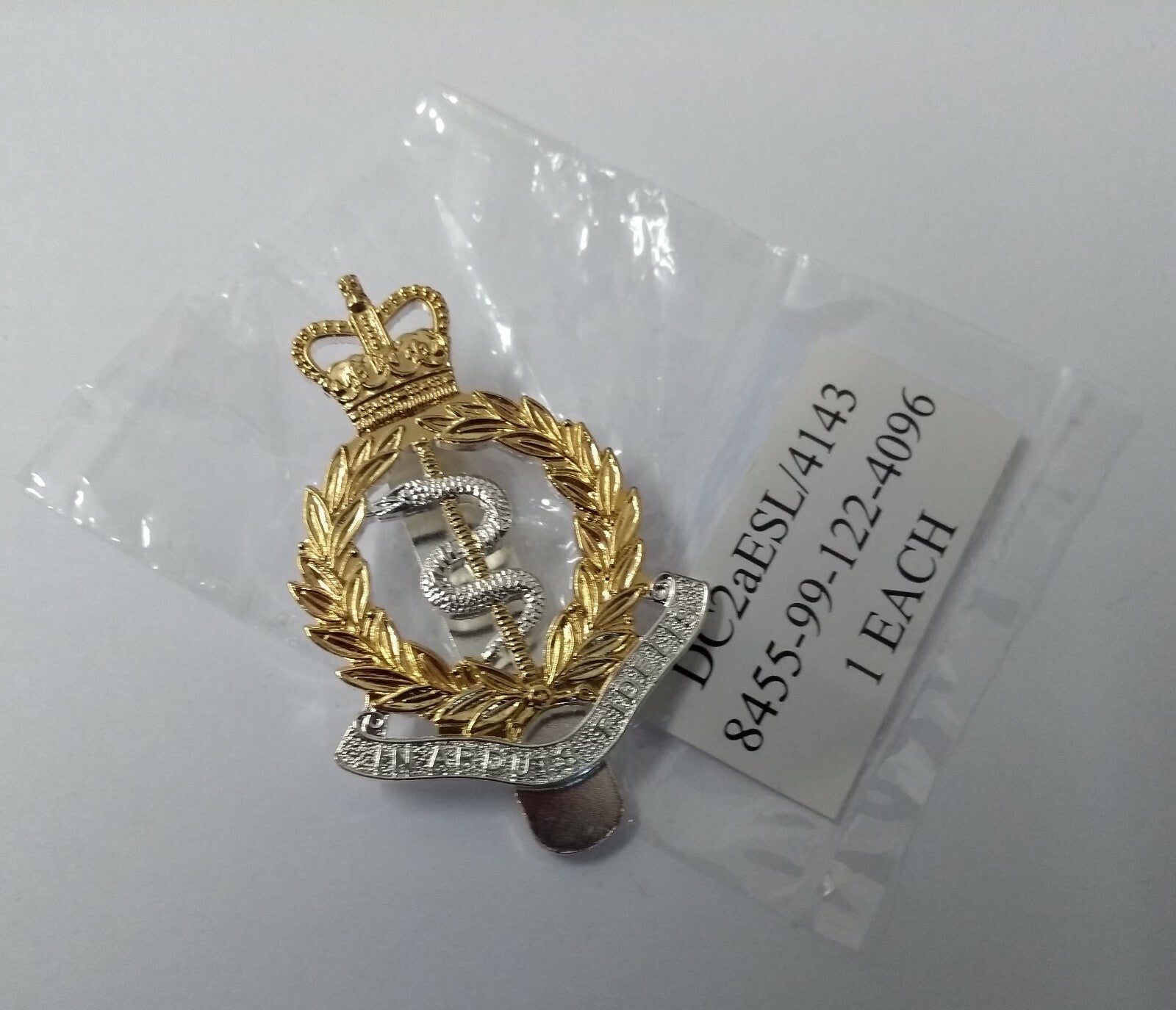 Genuine British Army RAMC Royal Medical Corps Issue Dress Hat Badge - NEW