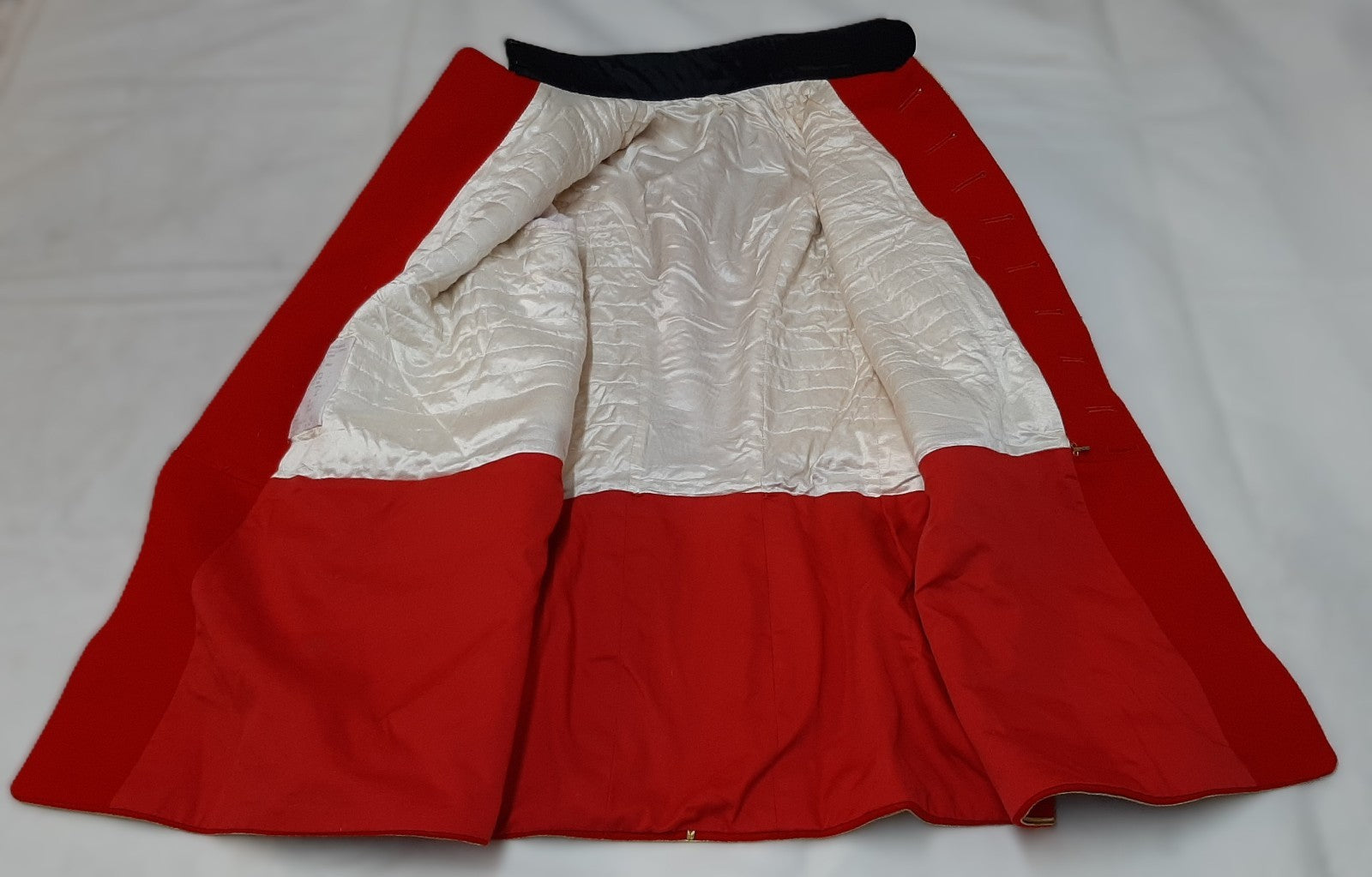 British Army HCMR Trumpeter's Tunic LG Bandsmans Red Jacket 40"