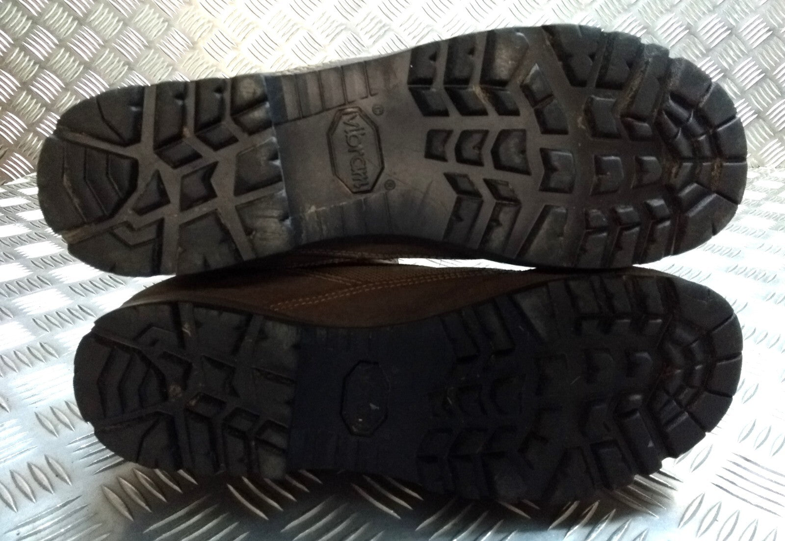 AKU MVP Boots Lined GTX Combat With Vibram Soles Genuine British Army Spec 10M