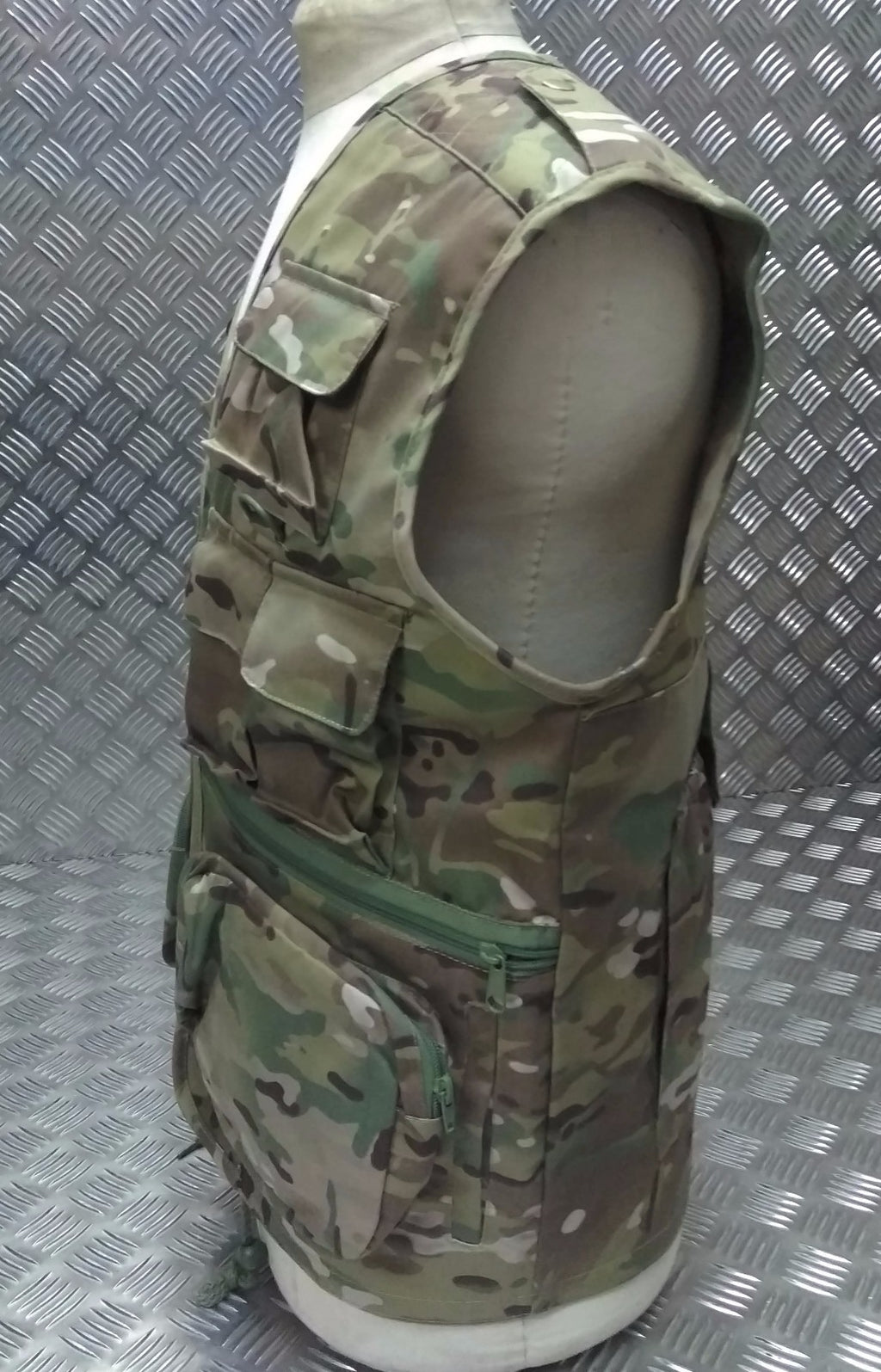 Fishing Hunters Photographers Multi Pocket Vest MTP Multi-Cam - NEW
