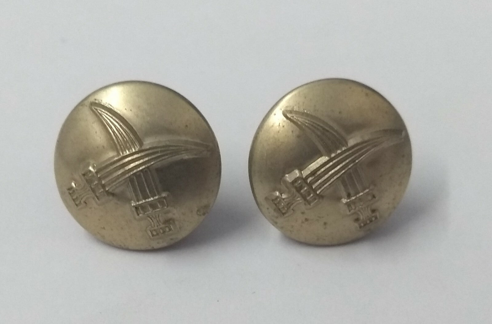 Genuine British Made Bahrain Obsolete Insignia Nickel Ring Buttons X2 ASBT237